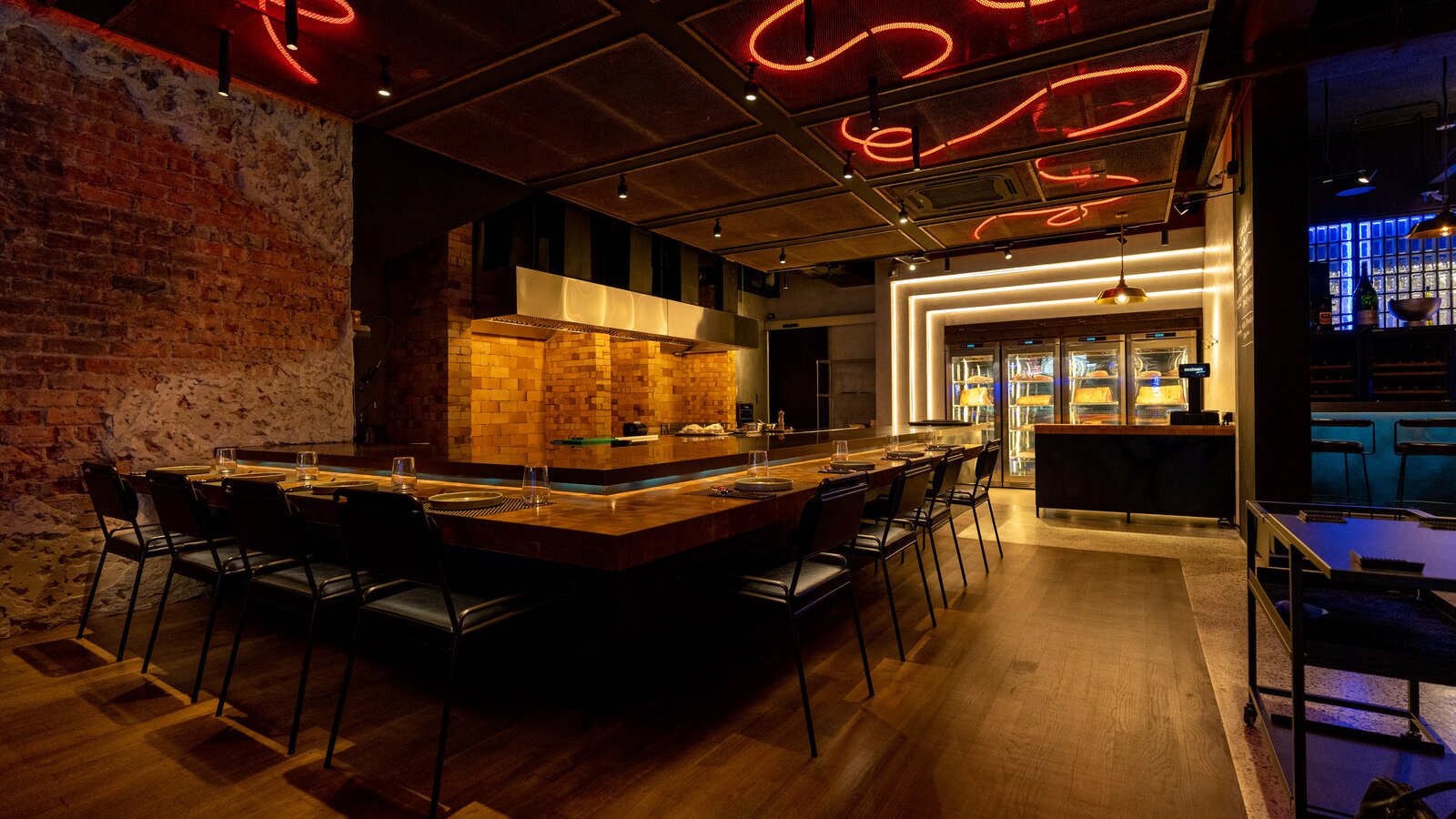 MeatMore dining room — table setting and lighting.