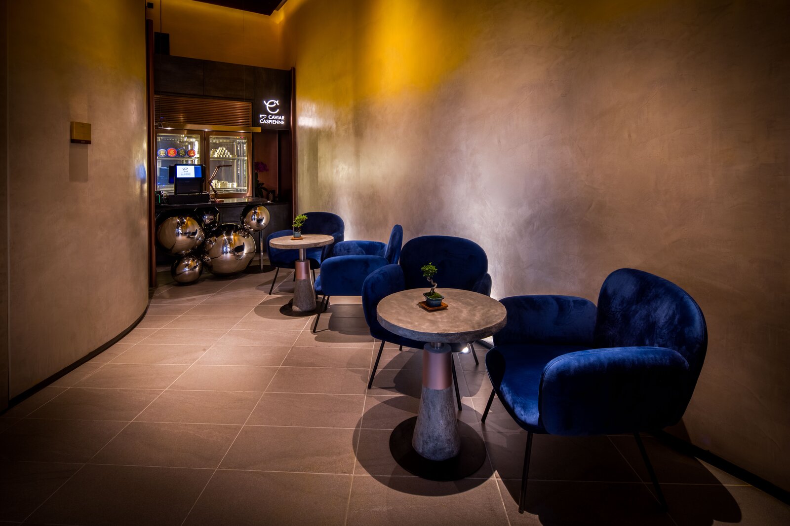 Maison du Caviar Caspienne — the dedicated caviar bar at Shin'Labo.